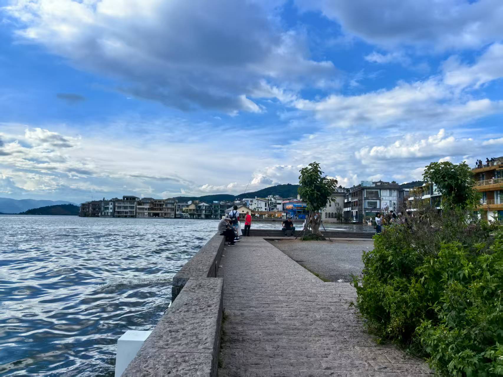 1757316744196817.jpg 1757316744196817.jpg