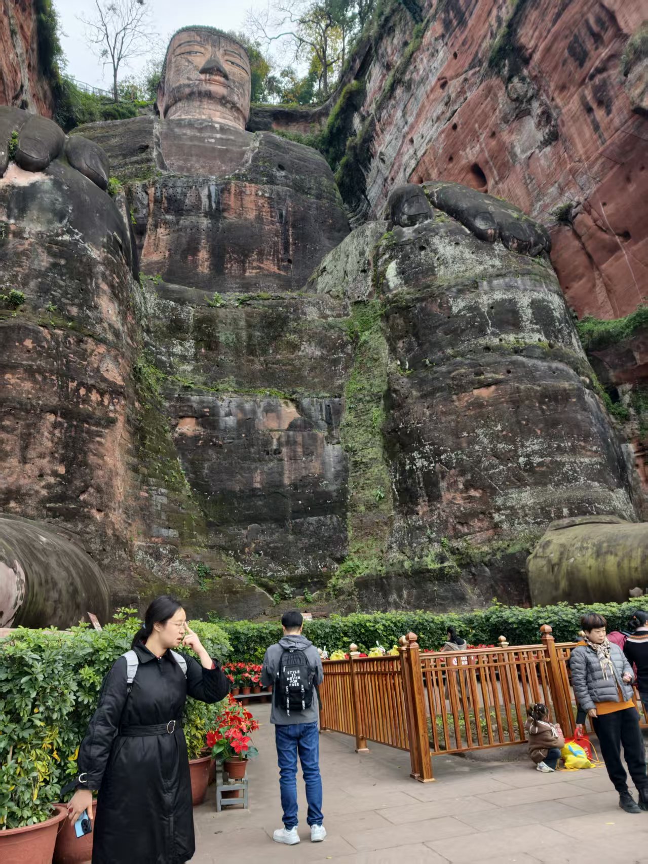 1765952992837691.jpg 1765952992837691.jpg