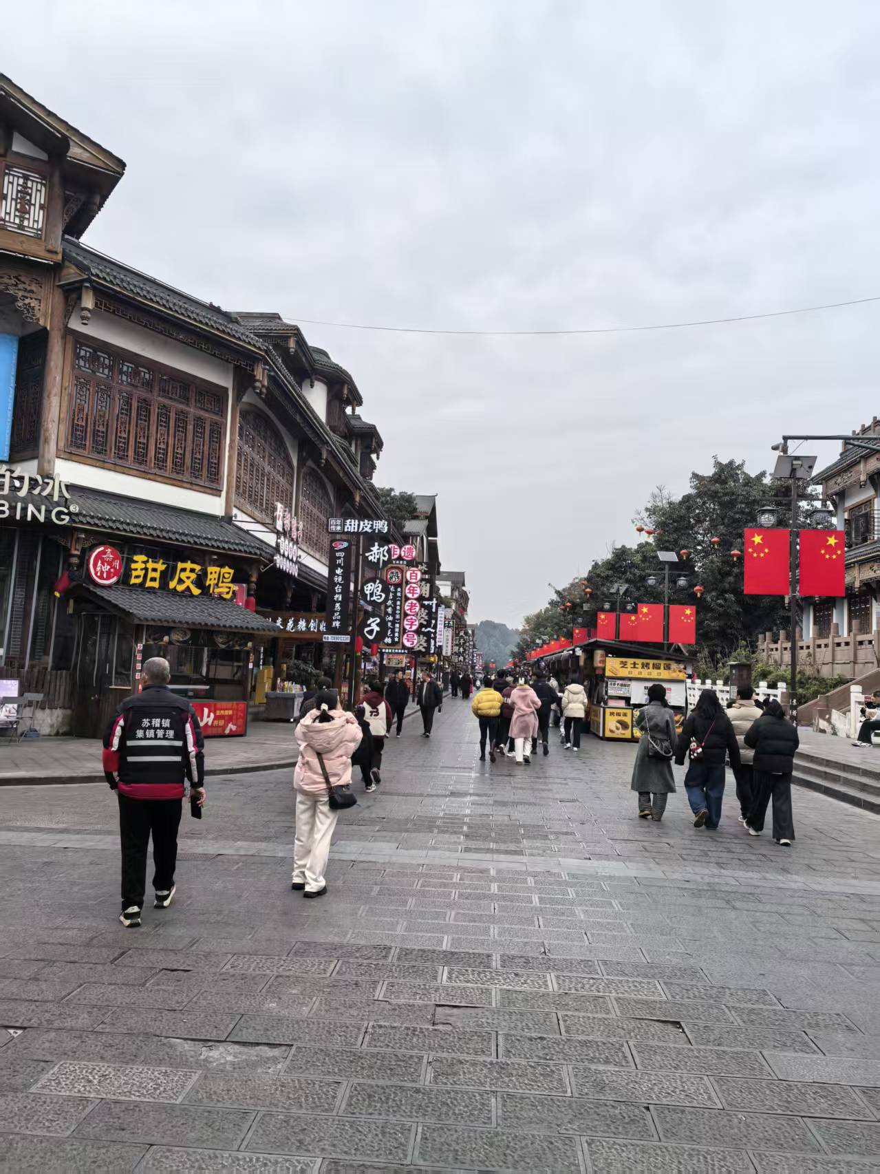 1765954262440865.jpg 1765954262440865.jpg